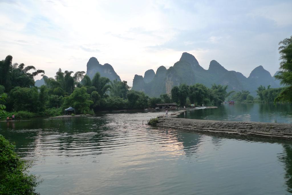 Dragon River Retreat Yangshuo Exterior photo